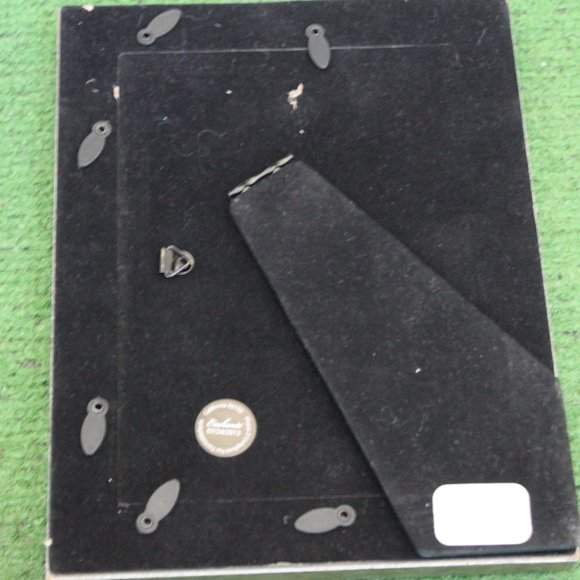 BELLE MAISON photo frame 5 X 7 Brown Bronze Accents Wood Frame Scallop 2013 - Picture 3 of 5